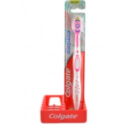 8714789417066Colgate Spazzolino Max White Medio